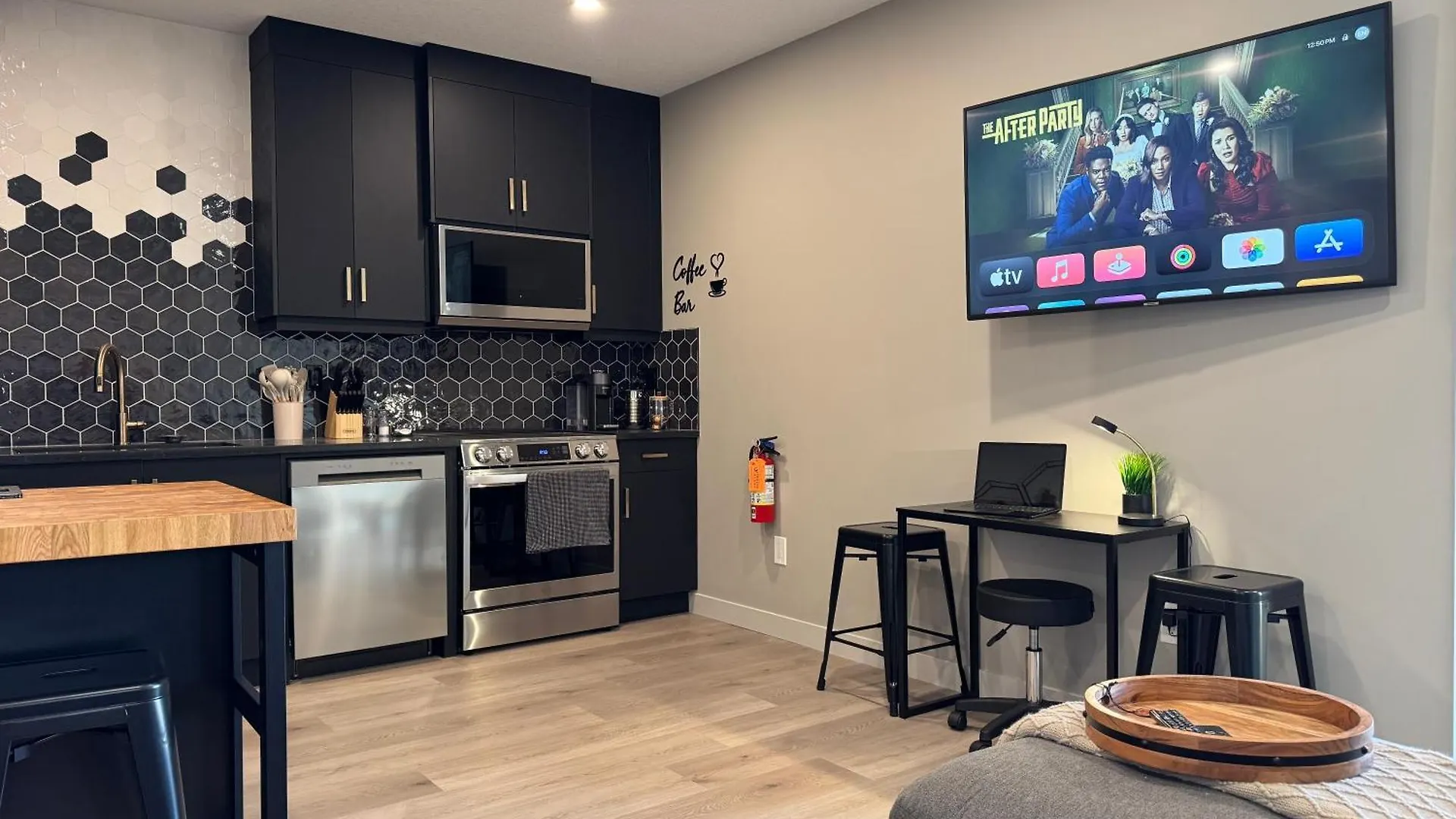 Appartamento 1Br Suite With Patio, Full Kitchen & Free Parking YYC